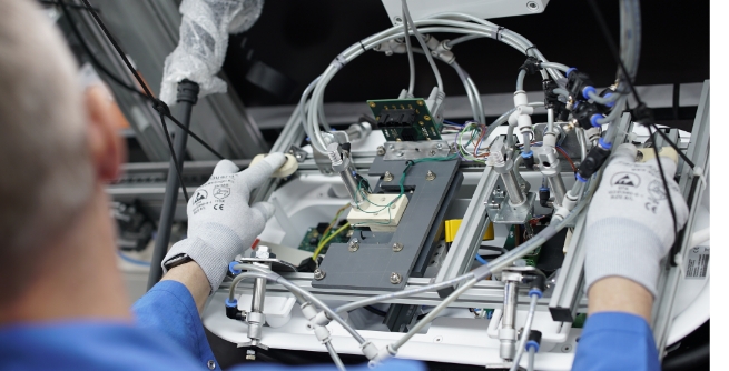 Automotive & <br />
E-Mobility